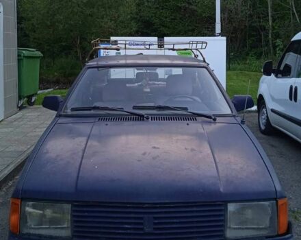 Синий Москвич / АЗЛК 2141, объемом двигателя 1.5 л и пробегом 39 тыс. км за 400 $, фото 2 на Automoto.ua