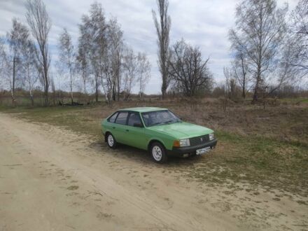 Москвич / АЗЛК 2141 1993 у Житомирі на Automoto.ua Зелений Москвич / АЗЛК 2141, об'ємом двигуна 0 л та пробігом 127 тис. км за 725 $, фото 1 на Automoto.ua