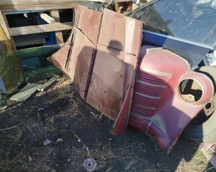 Москвич / АЗЛК 401 1951 в Одессе на Automoto.ua Красный Москвич / АЗЛК 401, объемом двигателя 1 л и пробегом 30 тыс. км за 1000 $, фото 3 на Automoto.ua