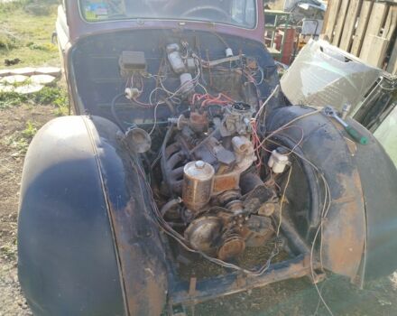 Москвич / АЗЛК 401 1951 в Одессе на Automoto.ua Красный Москвич / АЗЛК 401, объемом двигателя 1 л и пробегом 30 тыс. км за 1000 $, фото 4 на Automoto.ua