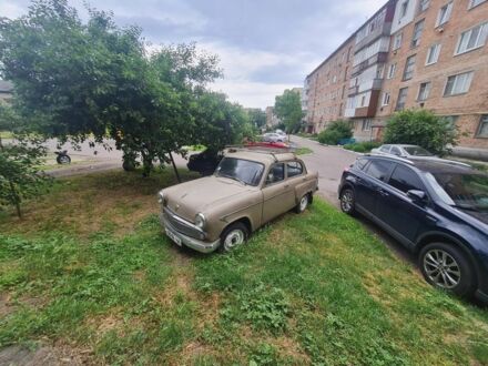 Москвич / АЗЛК 407 1961 в Черкассах на Automoto.ua Бежевый Москвич / АЗЛК 407, объемом двигателя 0 л и пробегом 100 тыс. км за 360 $, фото 1 на Automoto.ua
