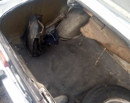 Белый Москвич / АЗЛК 412, объемом двигателя 1.5 л и пробегом 18 тыс. км за 355 $, фото 3 на Automoto.ua