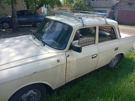 Москвич / АЗЛК 412 1970 в Чугуеве на Automoto.ua Белый Москвич / АЗЛК 412, объемом двигателя 0 л и пробегом 250 тыс. км за 300 $, фото 1 на Automoto.ua