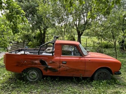 Москвич / АЗЛК 412 1930 в Виннице на Automoto.ua Красный Москвич / АЗЛК 412, объемом двигателя 1.5 л и пробегом 500 тыс. км за 409 $, фото 1 на Automoto.ua