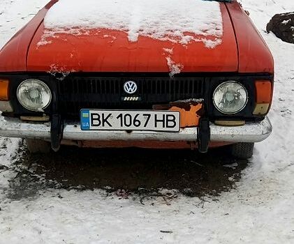 Красный Москвич / АЗЛК 412, объемом двигателя 1.5 л и пробегом 300 тыс. км за 400 $, фото 1 на Automoto.ua