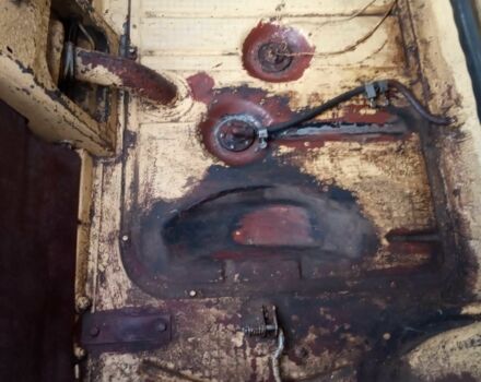 Желтый Москвич / АЗЛК 412, объемом двигателя 1.5 л и пробегом 110 тыс. км за 406 $, фото 7 на Automoto.ua