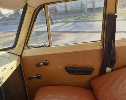 Желтый Москвич / АЗЛК 412, объемом двигателя 1.5 л и пробегом 73 тыс. км за 713 $, фото 4 на Automoto.ua