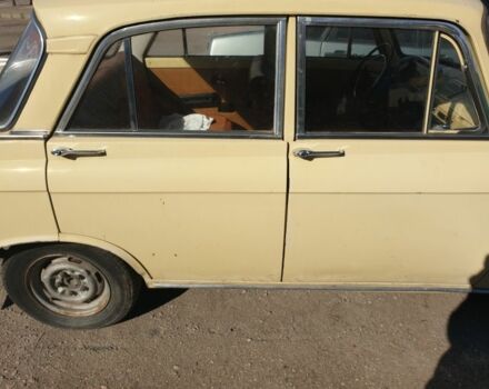 Желтый Москвич / АЗЛК 412, объемом двигателя 1.5 л и пробегом 73 тыс. км за 713 $, фото 2 на Automoto.ua