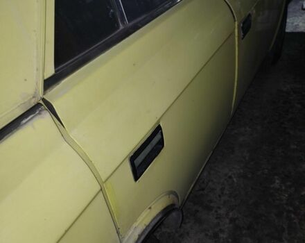 Желтый Москвич / АЗЛК 412, объемом двигателя 0 л и пробегом 80 тыс. км за 413 $, фото 4 на Automoto.ua
