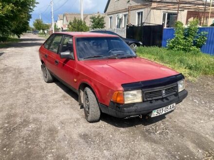 Москвич / АЗЛК Другая 1993 в Павлограде на Automoto.ua Красный Москвич / АЗЛК Другая, объемом двигателя 1.7 л и пробегом 45 тыс. км за 550 $, фото 1 на Automoto.ua