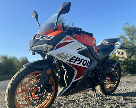 Оранжевый Мотo-Лидер ML 250 CBR, объемом двигателя 0.25 л и пробегом 11 тыс. км за 1300 $, фото 4 на Automoto.ua