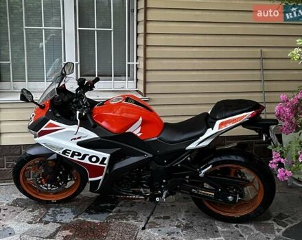 Оранжевый Мотo-Лидер ML 250 CBR, объемом двигателя 0.25 л и пробегом 2 тыс. км за 2000 $, фото 1 на Automoto.ua