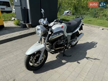 Мото Гуззи Breva V 1100 2007 в Дубно на Automoto.ua Белый Мото Гуззи Breva V 1100, объемом двигателя 0 л и пробегом 50 тыс. км за 5800 $, фото 1 на Automoto.ua