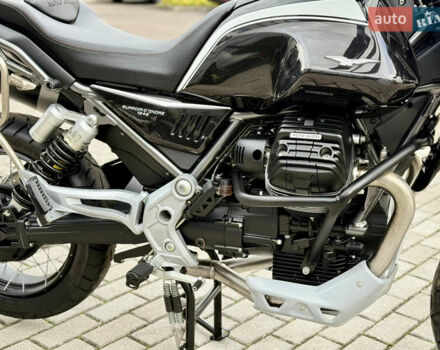 Мото Гуззи V85TT, объемом двигателя 0.85 л и пробегом 4 тыс. км за 12500 $, фото 9 на Automoto.ua