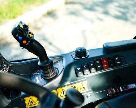 Синий Мултиван С, объемом двигателя 1.8 л и пробегом 10 тыс. км за 56196 $, фото 3 на Automoto.ua