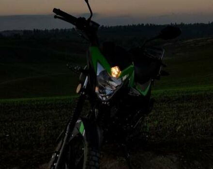 Мустанг Fosti 150 2024 в Хмельницком на Automoto.ua Черный Мустанг Fosti 150, объемом двигателя 0 л и пробегом 2 тыс. км за 901 $, фото 5 на Automoto.ua