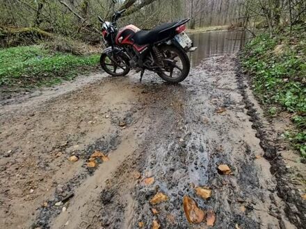 Мустанг МТ 150-6 2020 у Коростене на Automoto.ua Чорний Мустанг МТ 150-6, об'ємом двигуна 0 л та пробігом 17 тис. км за 750 $, фото 1 на Automoto.ua