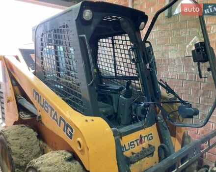 Желтый Mustang 2056, объемом двигателя 3.3 л и пробегом 1 тыс. км за 35100 $, фото 25 на Automoto.ua