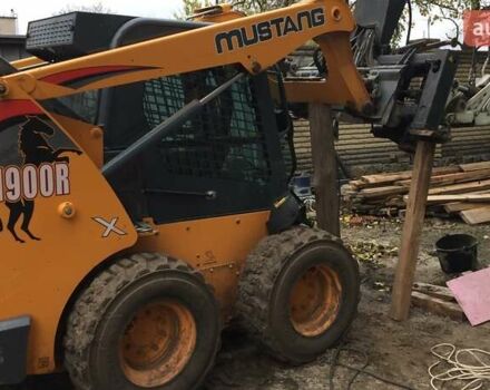 Желтый Mustang 2056, объемом двигателя 3.3 л и пробегом 1 тыс. км за 35100 $, фото 6 на Automoto.ua