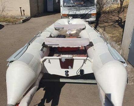 Белый Навигатор RIB, объемом двигателя 0 л и пробегом 0 тыс. км за 4200 $, фото 3 на Automoto.ua