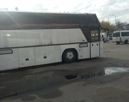 Белый Неоплан 116, объемом двигателя 12 л и пробегом 350 тыс. км за 8800 $, фото 4 на Automoto.ua