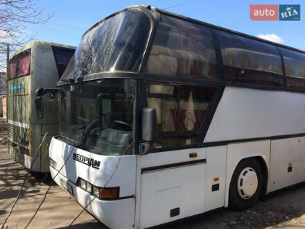 Белый Неоплан 116, объемом двигателя 12 л и пробегом 100 тыс. км за 3565 $, фото 1 на Automoto.ua