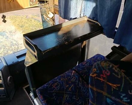 Оранжевый Неоплан 116, объемом двигателя 12 л и пробегом 400 тыс. км за 20000 $, фото 8 на Automoto.ua