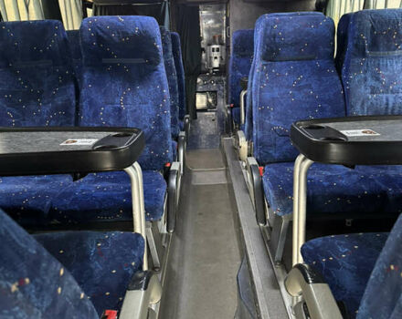 Зелений Неоплан 122, об'ємом двигуна 14.62 л та пробігом 1 тис. км за 15000 $, фото 5 на Automoto.ua