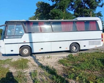 Белый Неоплан Н 208, объемом двигателя 5.95 л и пробегом 720 тыс. км за 14000 $, фото 16 на Automoto.ua