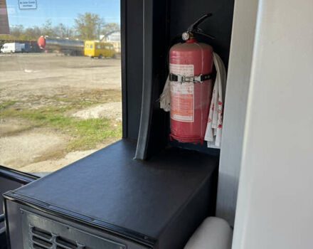 Неоплан Н 4407 2001 в Одессе на Automoto.ua Белый Неоплан Н 4407, объемом двигателя 6.87 л и пробегом 1 тыс. км за 18000 $, фото 14 на Automoto.ua