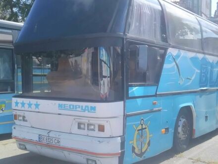 Неоплан N 116, об'ємом двигуна 11.97 л та пробігом 0 тис. км за 3000 $, фото 1 на Automoto.ua