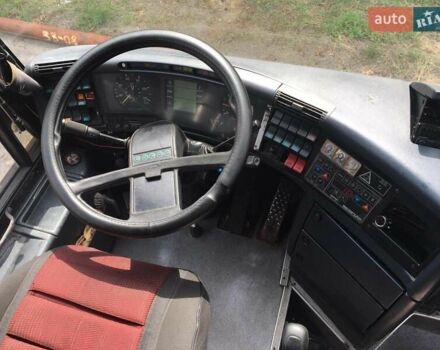 Белый Неоплан N 316 SHD, объемом двигателя 12 л и пробегом 900 тыс. км за 14400 $, фото 12 на Automoto.ua