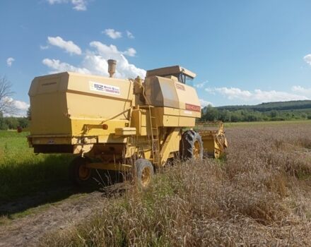 Жовтий Нью Холланд 8030, об'ємом двигуна 6 л та пробігом 10 тис. км за 22000 $, фото 3 на Automoto.ua