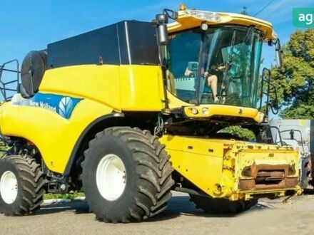 Нью Холланд ЦР 2008 у Звенигородка на Automoto.ua Нью Холланд ЦР, об'ємом двигуна 0 л та пробігом 0 тис. км за 75590 $, фото 1 на Automoto.ua