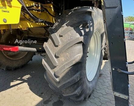 Нью Холланд CX 8060 2008 в Полтаве на Automoto.ua Нью Холланд CX 8060, объемом двигателя 0 л и пробегом 0 тыс. км за 98641 $, фото 8 на Automoto.ua