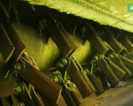 Нью Холланд CX 8080 2012 в Белой Церкве на Automoto.ua Нью Холланд CX 8080, объемом двигателя 0 л и пробегом 0 тыс. км за 134153 $, фото 7 на Automoto.ua