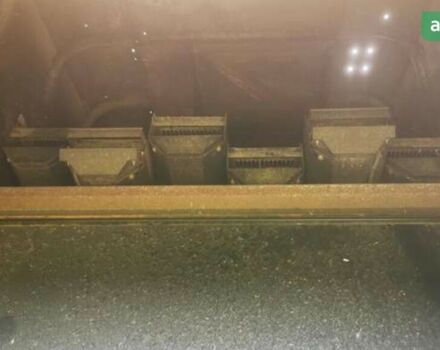 Нью Холланд CX 8080 2012 в Белой Церкве на Automoto.ua Нью Холланд CX 8080, объемом двигателя 0 л и пробегом 0 тыс. км за 134153 $, фото 5 на Automoto.ua