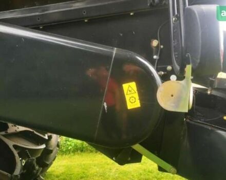 Нью Холланд CX 8080 2012 в Белой Церкве на Automoto.ua Нью Холланд CX 8080, объемом двигателя 0 л и пробегом 0 тыс. км за 134153 $, фото 6 на Automoto.ua