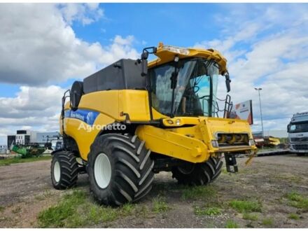 Нью Холланд CX 8090 2013 у Звенигородка на Automoto.ua Жовтий Нью Холланд CX 8090, об'ємом двигуна 0 л та пробігом 0 тис. км за 124633 $, фото 1 на Automoto.ua