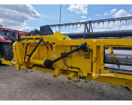 Жовтий Нью Холланд CX 8090, об'ємом двигуна 0 л та пробігом 0 тис. км за 124633 $, фото 11 на Automoto.ua