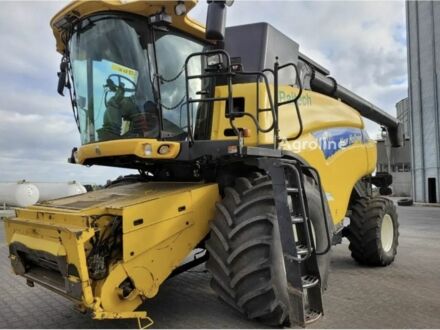 Нью Холланд CR 9080 2008 в Звенигородка на Automoto.ua Нью Холланд CR 9080, объемом двигателя 0 л и пробегом 0 тыс. км за 70965 $, фото 1 на Automoto.ua