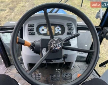 Нью Холланд E 215B, объемом двигателя 0 л и пробегом 1 тыс. км за 43000 $, фото 12 на Automoto.ua