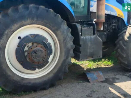 Нью Холланд T8040 2008 у Полтаві на Automoto.ua Нью Холланд T8040, об'ємом двигуна 0 л та пробігом 0 тис. км за 25500 $, фото 1 на Automoto.ua