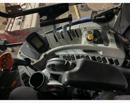 Нью Холланд T 7060, объемом двигателя 0 л и пробегом 0 тыс. км за 75669 $, фото 5 на Automoto.ua