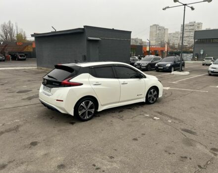 Білий Ніссан 110, об'ємом двигуна 0 л та пробігом 130 тис. км за 10000 $, фото 2 на Automoto.ua