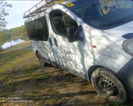 Белый Ниссан 110, объемом двигателя 1.9 л и пробегом 360 тыс. км за 5000 $, фото 2 на Automoto.ua