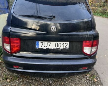 Синій Ніссан 110, об'ємом двигуна 2 л та пробігом 300 тис. км за 2000 $, фото 2 на Automoto.ua