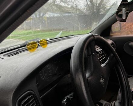 Сірий Ніссан 200 СХ, об'ємом двигуна 2 л та пробігом 300 тис. км за 500 $, фото 4 на Automoto.ua