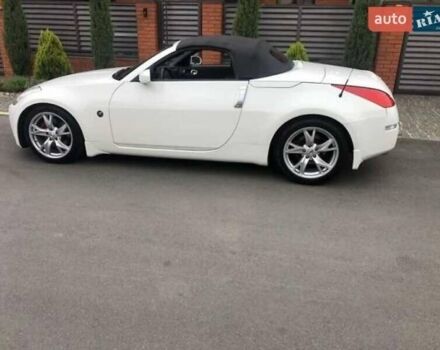 Белый Ниссан 350З, объемом двигателя 3.5 л и пробегом 26 тыс. км за 12500 $, фото 1 на Automoto.ua