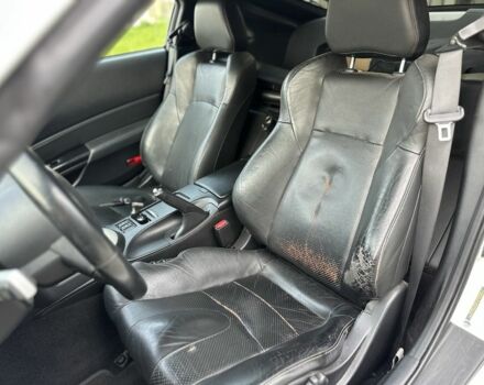 Белый Ниссан 350З, объемом двигателя 3.5 л и пробегом 140 тыс. км за 14000 $, фото 12 на Automoto.ua